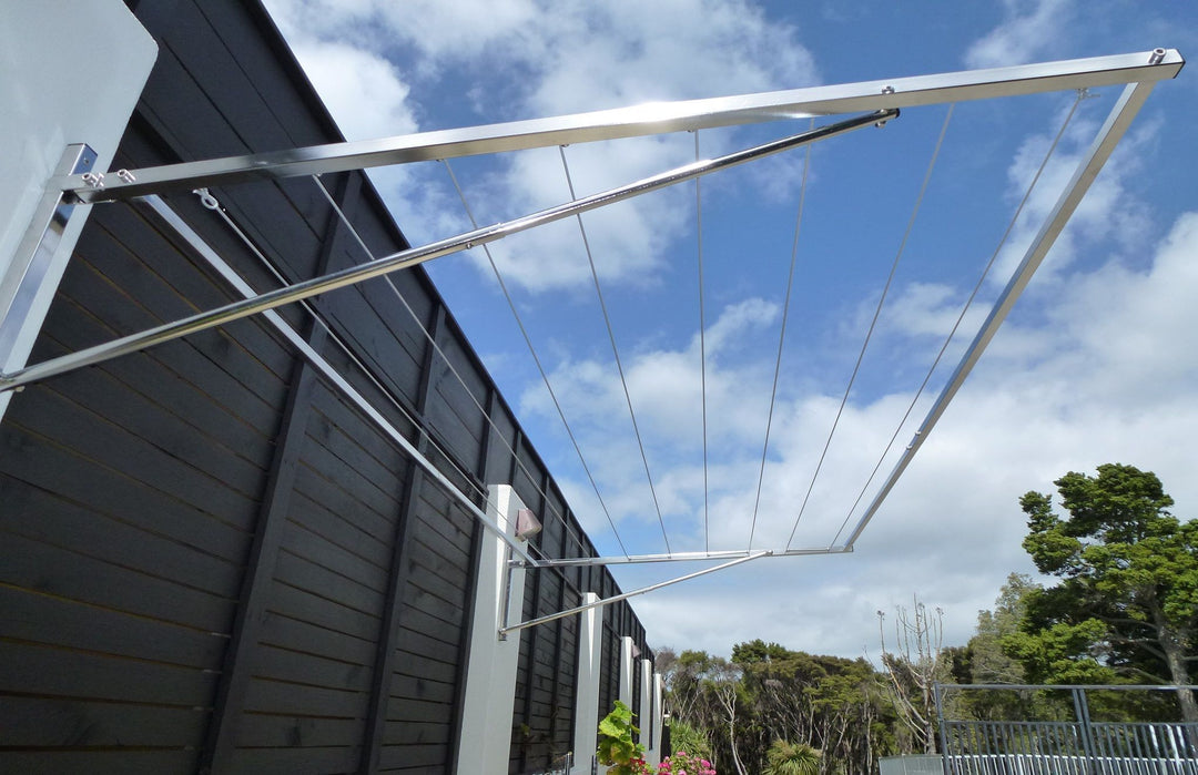 316 stainless steel clothesline wall mounted to fence